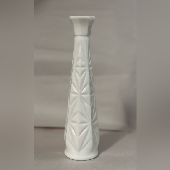 4- VINTAGE VASES - Picture 4 of 5